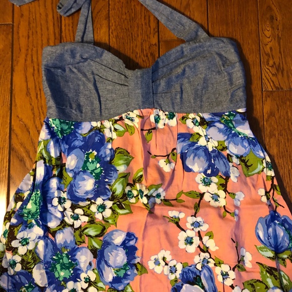 Mimi Chica Halter Top - Picture 2 of 3